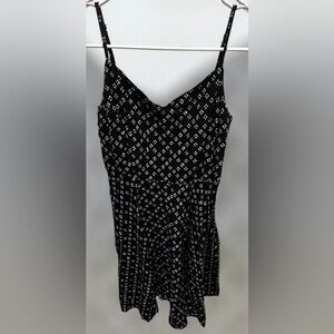 Old Navy Black and White Patterned Sundress. Size S.